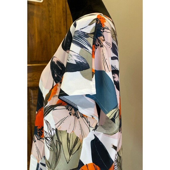 Tropical Floral Blouse Size XL Short Sleeve Green Orange Casual Rounded Neckline - Picture 4 of 9